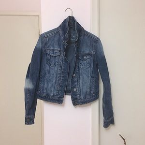 Stonewashed Blue Denim Jacket Button-up & Pockets